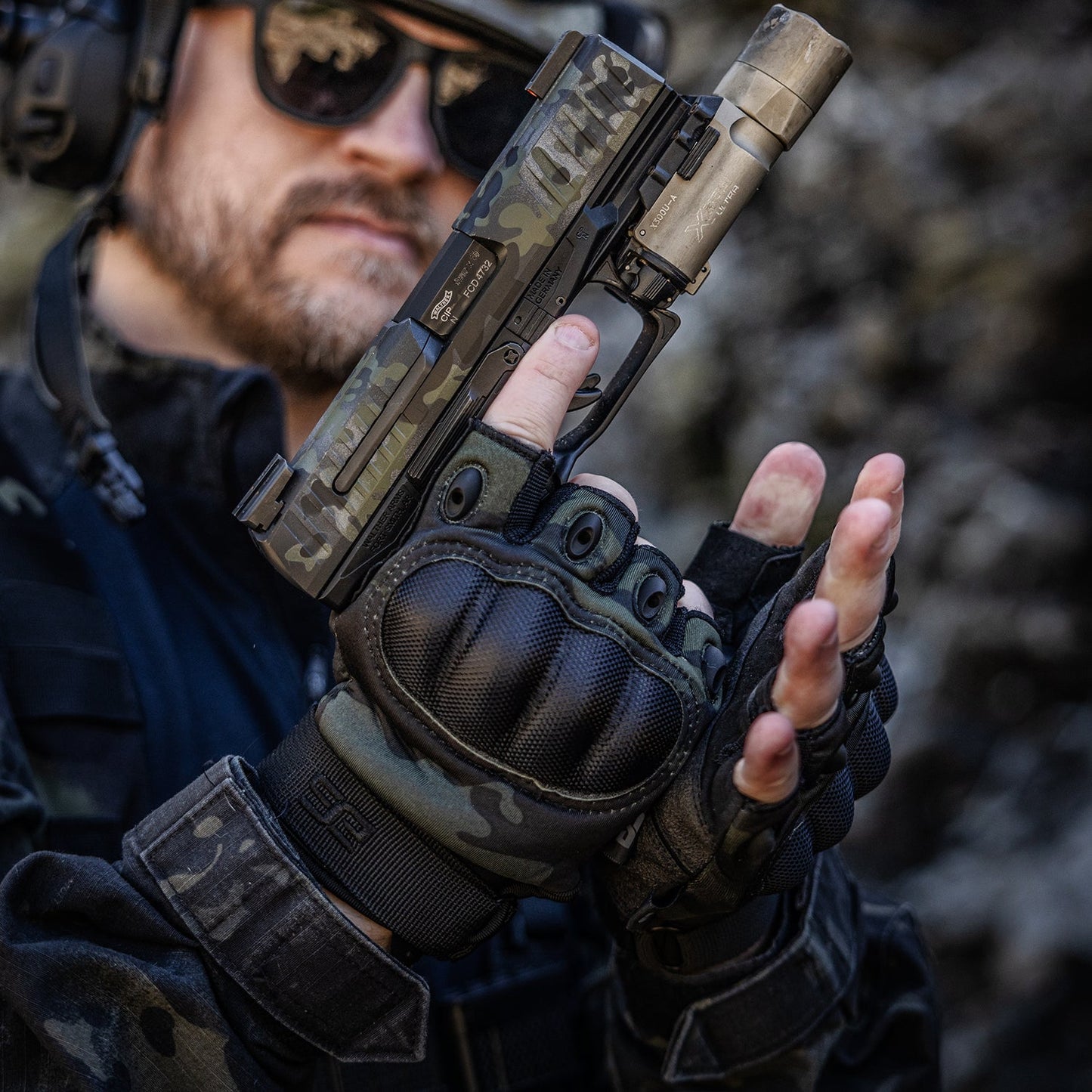 KNUCKLE PRO- FINGERLESS (BLACK MULTICAM®)
